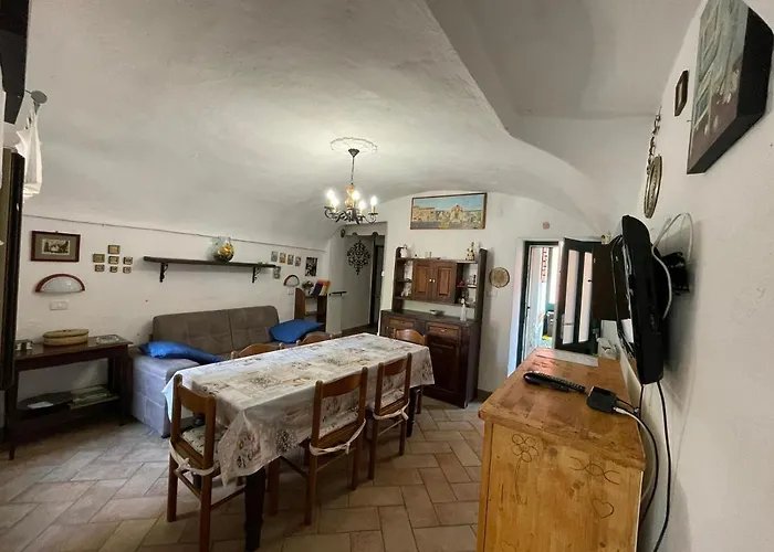 Casa Vacanza Pegrini Nel Centro Storico Di Gavi